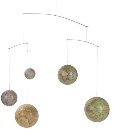 Globes Set - Wereldbollen Collectie - Decoratie Interieur - Vijf Bollen Eeuwen - 108 x 18 x 90 cm - Multicolor