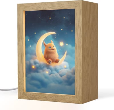 Nachtlampje 15x20 cm - Kinder lampje - Knuffel - Monster - Maan - Wolken - Tafellamp kinderkamer - Slaapkamer lamp - Bedlamp kinderen - Kinderlampje stopcontact - Wandlamp babykamer - Nachtlampjes