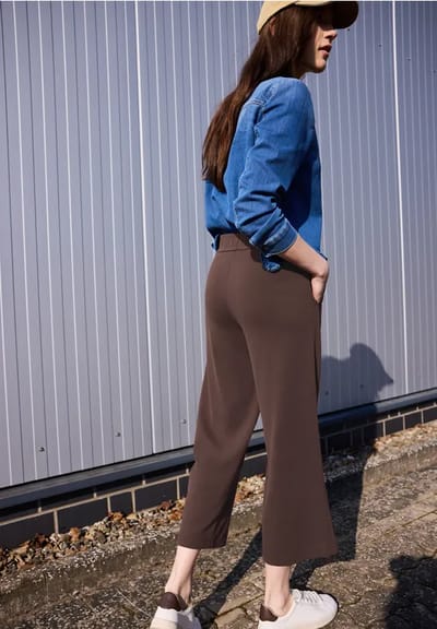 7/8 Mid Waist broek met wijde pijpen in casual pasvorm