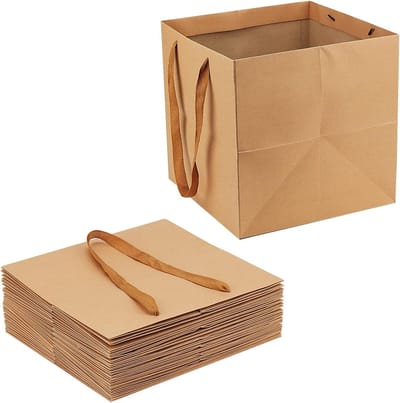 Grote bruine papieren cadeauzakken met handvatten - 15 stuks van 30x30x30 cm voor feestjes, verpakking en retailgebruik