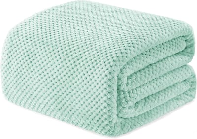 Famanu – Zachte flanellen deken, 90 x 90 inch, lichtgewicht en warm, ideaal voor bank en bed
