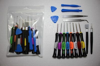 16 IN 1 REPARATIESETJE