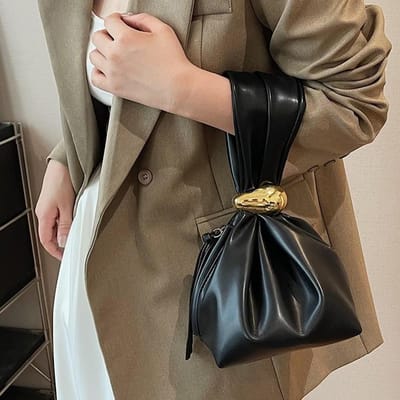 Niche Design Tas voor Dames Herfst en Winter High-end Retro Populair Super Hot Handtas Bucket Bag black