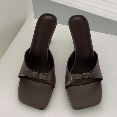 Hoge Kwaliteit Massief Leer Dames Gladiator Hakken Slippers Zomer Sandalen Buiten Mode Open Teen Vlinderknoop Schoenen Teenslipper 39 bruin