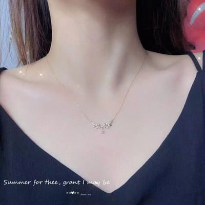 Creatieve en eenvoudige sieraden: Aurora Waterdruppel Planeet Ketting voor Dames, Koreaanse stijl sleutelbeenketting, veelzijdig en stijlvol cadeau. gray