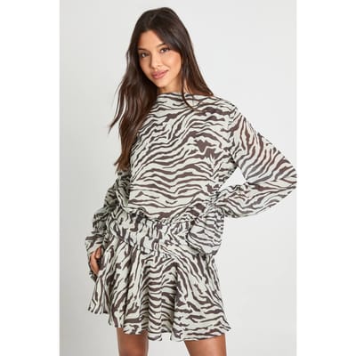 boohoo Dames Zebra bedrukt smockjurk met slash-hals | Black | Maat: 8