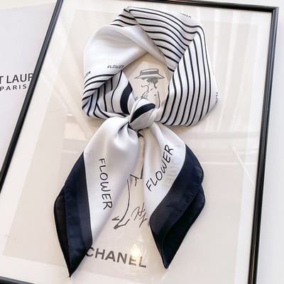 Dames Sjaal - Sjaals - Stola - Vierkante doek - Elegant Stijlvol Dames haar sjaal - Satijn zijde - Hals sjaaltje - Sjaaltje Satijn - Neksjaaltje - Omslagdoek Modesjaals - Neksjaal - Klein Sjaaltje -gestreepte letters - zwart wit-70*70CM