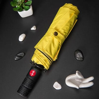 Parapluie de voyage anti-UV et coupe-vent pour hommes et femmes, 46 pouces, 3 plis, ouverture et fermeture automatiques, revêtement noir, parapluie UV jaune