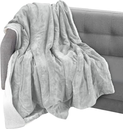 Gooideken Sherpa - Pluche plaid - Gezellig relaxen - Omkeerbaar ontwerp - 127 x 152 cm - Zilvergrijs