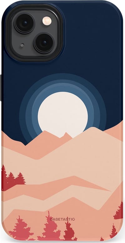 Casetastic hoesje geschikt voor Apple iPhone 13 - MagSafe - Dubbellaagse bescherming - Bergen bij maanlicht - Fashion Case - Zwart Perzik Zand Koraal