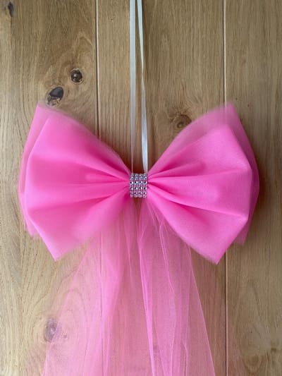 AUTODECO.NL - Roze Strikken met Diamanten Lint 2 stuks - Bruiloft Decoratie - Bruiloft Versiering - Tule Strik 2 stuks