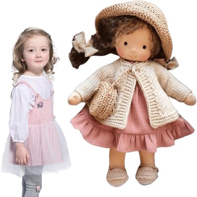 Gevulde Pluche Pop - Handgemaakte Knuffel - Fantasierijk Spel - Glad Haar - 28 cm - Meerdere Kleuren