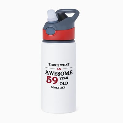 Hacebo® - Awesome 59 year old looks like waterfles met rietje rood - Hoera 59 jaar - 59 geworden - verjaardagscadeau - kado - gift - water fles - 650ML