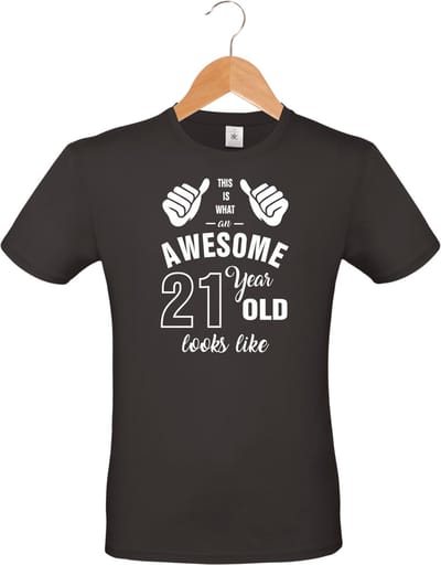 Awesome 21 year - 21 jaar cadeau - unisex T-shirt - verjaardag - zwart - maat S