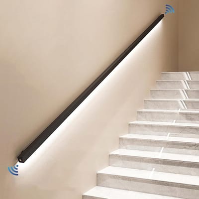 Trapleuning met LED - Wandleuning Verlichting - Veilige Trappen - Bewegingssensor - 130 cm - Mat Zwart