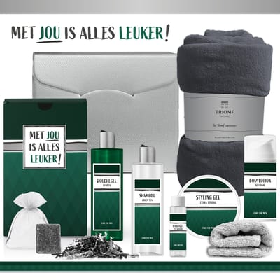 Geschenkset "Met jou is alles leuker!" - 8 Producten - 1375 Gram | Giftset voor hem - Luxe cadeaubox man - Douchegel Dennen - Cadeaupakket - Gift Vaderdag - Verjaardag - Wellness Pakket Deluxe - Cadeau set - Vader - Broer - Vriend - Collega - Groen