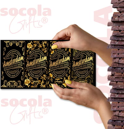 SoCoLa Fairtrade Chocolade tabletten Amsterdam Goud Giftbox - Chocoladekado – Chocolade geschenk – Persoonlijk cadeau - Voor Hem en Haar - (4x Melk Chocolade Repen) 400 Gram