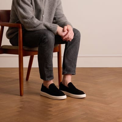 Manfield - Heren - Zwarte suède loafers met sportieve zool - Maat 46