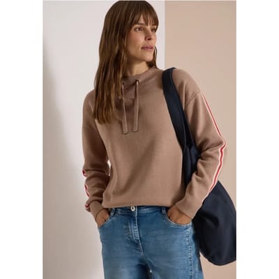 Trui met col en college-details