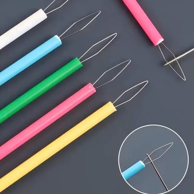 Actie4you® - Set van 5 Draadinstekers – Naald Doorsteker - Draaddoorsteker - Draaddoorhaler – Naadgeleider - Naaihulpmiddel - Kleur Willekeurig