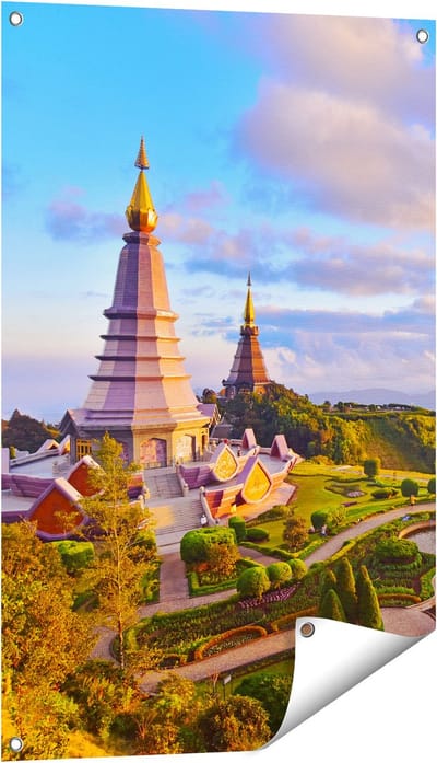 Gards Tuinposter Pagode Tempels in de Inthanon Berg in Thailand - 60x90 cm - Tuindoek - Tuindecoratie - Wanddecoratie buiten - Tuinschilderij