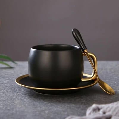 Amerikaanse Stijl geleidelijke keramische koffiekop creatieve matglas kop en schotel set kleine luxe Engelse afternoon tea mok geschenkmokken 280ml black