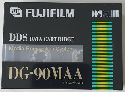FUJIFILM DDS DATA CARTRIDGE - DG-90MAA - 90 M / 295 FT MEDIA RECOGNITION SYSTEM - FUJI