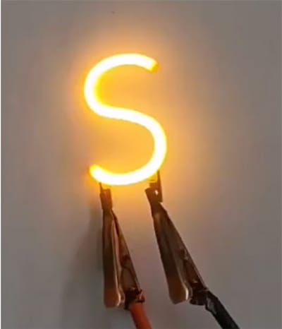 -S- COB LED 3V Filament Letter Geel 3 x 3 cm FPC 2200K 1W Warm-wit