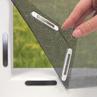 Raamhor - Muggengaas Met Magnetische Bevestiging - Geen Boren - Magneet Sluiting - Houdt Muggen/Wespen/Spinnen Buiten - Op Maat Te Snijden - Voor Gezinnen/Kinderen/Huisdieren - Zwart - 130x150cm - 1 Stuk