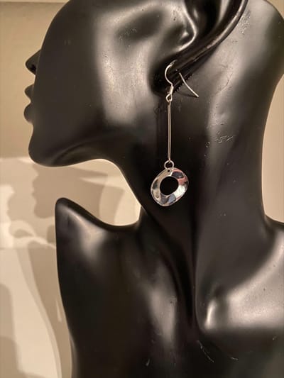 staafoorbel met rondje | | Make up | Parfum | Moederdag | Verjaardagscadeau| Cadeautje| Valentijnsdag| Kado | sieraden | vaderdag | oorbellen | oorsieraden