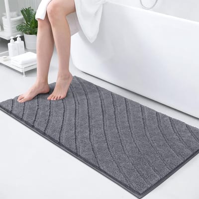 Non-slip badmat 60 x 120 cm van microvezel, ultra zacht en super absorberend, wasmachinebestendig, snel drogend, ideaal voor badkuip en douche, grijs