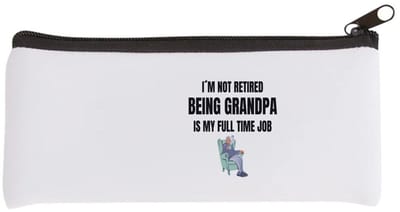 Akyol - im not retired being grandpa is my full time job Etui - Opa - opa cadeau - cadeau - pension - kantoorhumor - 20 bij 9 cm
