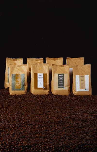 Georgies - Koffie - Best of Beans - Proefpakket Koffiebonen - Brazil Koffiebonen, Colombia Koffiebonen, Arabica Blend Koffiebonen en Arabica Robusta Blend Koffiebonen (4kg totaal) - Vers Gebrande Espresso Premium RFA Koffiebonen