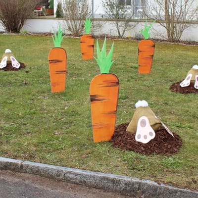 Tuinsteker Paashaas - Paasdecoratie Buiten - Tuin Aankleden - Weerbestendig Hars - 19 x 2 x 32 cm - A1