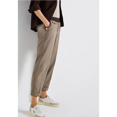 Chino met tailleband