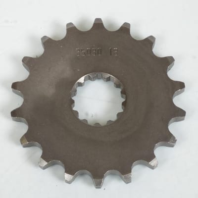 Pignon de sortie de boite Esjot pour Moto Triumph 1050 Speed Triple R 2012 à 2018 18 dents pas 530 Neuf