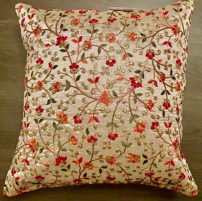 Kussens woonkamer - kussenhoes 30 x 30 cm - kussensloop - sierkussens - cushion cover - katoensilk - Kussenhoesjes - 2 stuks - etnisch Indiaas - borduurwerk - embroidery