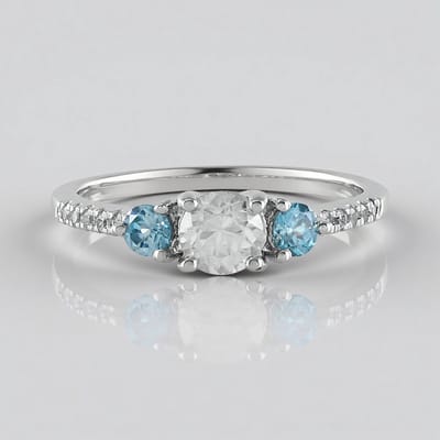 Cavill - Elegante Ronde Ring - 925 Sterling Zilver Geplatineerd - Natuurlijke Blauwe Cambodjaanse Zirkoon 0.656 ct
