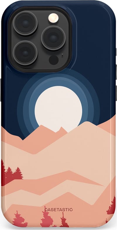 Casetastic hoesje geschikt voor Apple iPhone 15 Pro - MagSafe - Dubbellaagse bescherming - Bergen bij maanlicht - Fashion Case - Zwart Perzik Zand Koraal