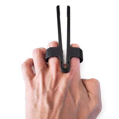 Finger Chopsticks Snack Tool – Vinger Chopsticks voor Chips en Snacks – Hygiënisch Eten Zonder Vieze Handen – Herbruikbare Snack Pincet voor Gaming en Werk – Comfortabele Pasvorm 22 mm – Zwart