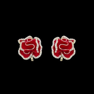 Victoria Valenza Goudkleurige Camellia Clip Oorbellen met Rode Emaille en Zirkonia Stenen - Clip oorbellen - Goudkleurig - Bloem oorbellen - Zirkonia