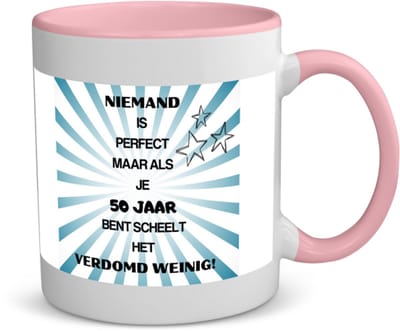 Akyol - 50 jaar sarah en abraham cadeau - koffiemok - theemok - roze - Hoera 50 jaar - jubileum man en vrouw - met opdruk - grappige tekst - jarig - verjaardag - grappige tekst - 350 ML inhoud
