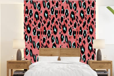 Behang - Fotobehang Panterprint - Roze - Blauw - Patroon - Breedte 220 cm x hoogte 240 cm