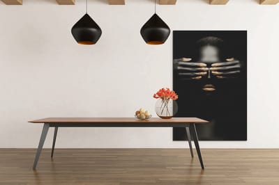 Canvas Schilderij - Vrouw - Zwart - Goud - 120x80x2 cm