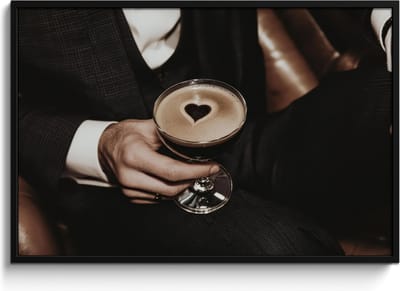 Fotolijst inclusief poster - Posterlijst 120x80 cm - Posters - Hartje - Cocktail - Espresso Martini - Hand - Foto in lijst - Keuken decoratie muur - Wanddecoratie accessoires - Muurdecoratie - Schilderijen