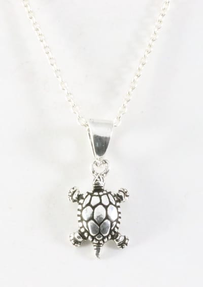 Fijne zilveren schildpad hanger aan ketting
