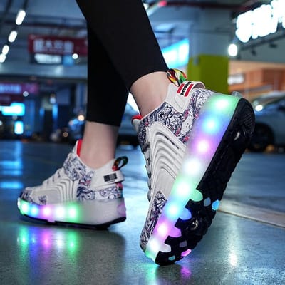Wegren Schoenen Nieuw Mesh Vierwiel Kinderen Lichtgevend Oplaadbare Roller Skates Vervormbare Wiel Schoenen 39
