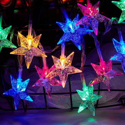 Kerstdecoratie met LED Sfeerverlichting in Kleurrijke Sterrenvorm voor een Feestelijke Sfeer