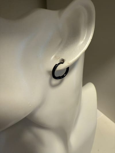 zwarte oorringetjes | | Make up | Parfum | Moederdag | Verjaardagscadeau| Cadeautje| Valentijnsdag| Kado | sieraden | vaderdag | oorbellen | oorsieraden