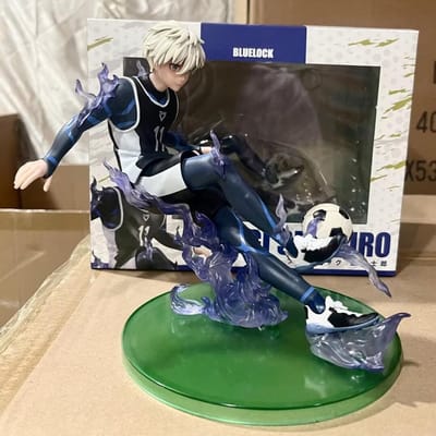 18CM Anime BLUE LOCK Nagi Seishiro Figuur Voetbal Stijl Speciale Effecten Onderdelen Model Speelgoed Perfect Cadeau Verzameling Actie Figuur PVC With box black